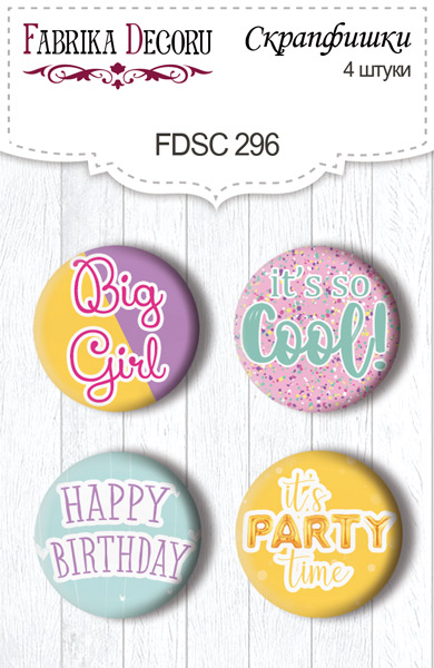 Set mit 4 Flair-Knöpfen zum Scrapbooking „Party Girl“ EN #296 - Fabrika Decoru