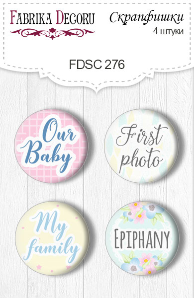 Set mit 4 Flair-Buttons zum Scrapbooking von „Puffy Fluffy Girl“ EN #276 - Fabrika Decoru