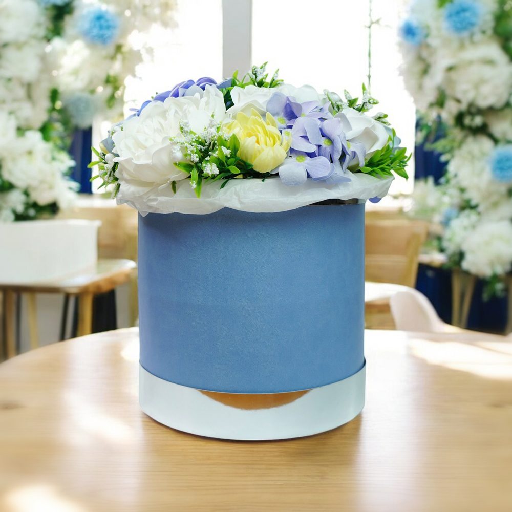 "Blue charm" composition with soap foam flowers in a hat box, 250 x 250 x 300 mm - foto 5