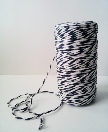 Cotton melange cord. White with blue.