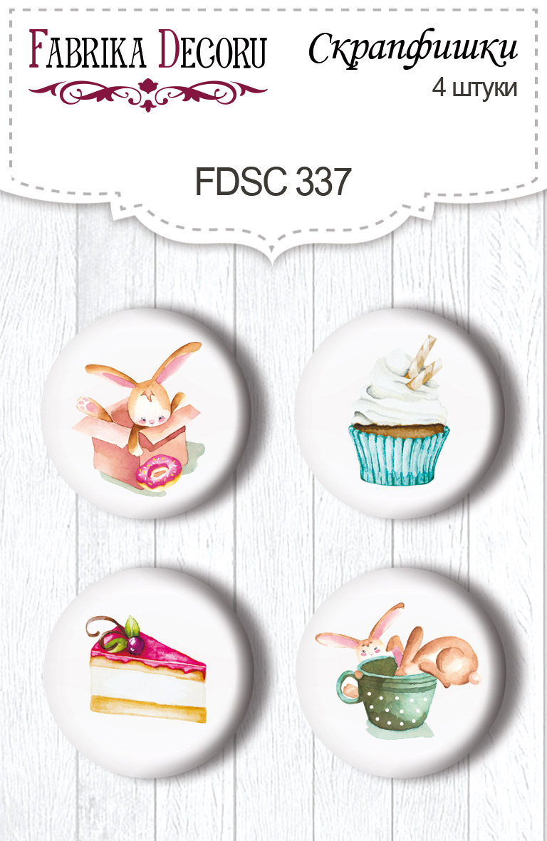 Set mit 4 Flair-Buttons zum Scrapbooking von „Sweet Birthday“ #337 - Fabrika Decoru