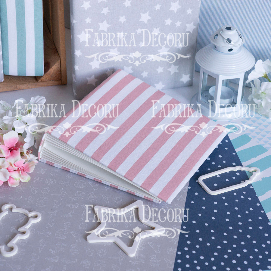 Blankoalbum mit weichem Stoffbezug Weiße und rosa Streifen 20cm x 20cm - foto 0  - Fabrika Decoru