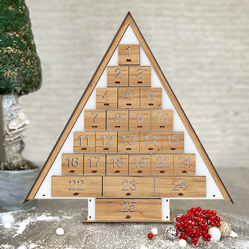 Adventskalender für 25 Tage Weihnachtsbaum mit ausgeschnittenen Zahlen, DIY - foto 1  - Fabrika Decoru