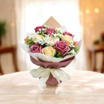 Bouquet of 8 roses and 3 chrysanthemums “Champagne Splash” - 2 Bouquet of 8 roses and 3 chrysanthemums “Champagne Splash” - 2
