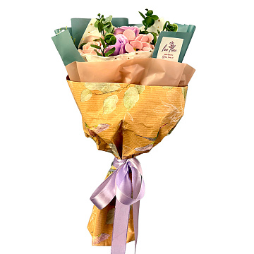Bouquet in a design wrap "Vintage Roses with Lilac"