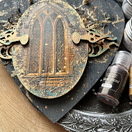 Композиція на стіну у готичному стилі - фото